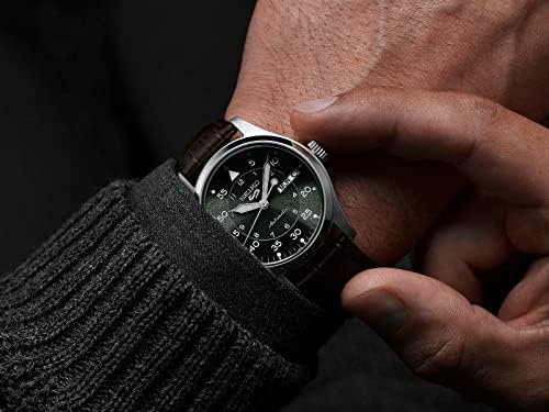 Seiko 5 â€˜Kelly Green Fliegerâ€ Suit Style SRPJ89K1, Strap, Brown, Strap